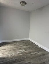 224 Afton Square in Altamonte Springs, FL - Foto de edificio - Building Photo