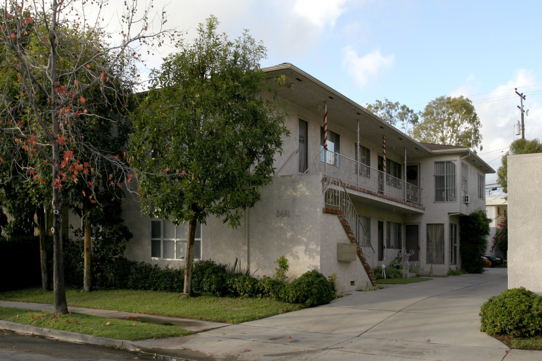 3491 E 15th St in Long Beach, CA - Building Photo