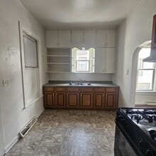 1323 Shore Dr in Marinette, WI - Building Photo - Building Photo