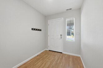 1229 92nd Ave NE in Lake Stevens, WA - Building Photo - Building Photo