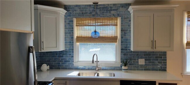 28 Manor Dr in Narragansett, RI - Building Photo - Building Photo