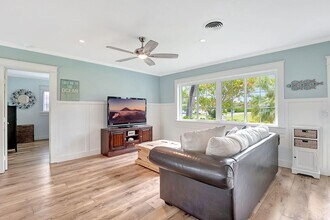 3101 Canal Dr in Boynton Beach, FL - Building Photo - Building Photo