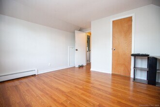 171 Beechwood Ave in Torrington, CT - Building Photo - Building Photo