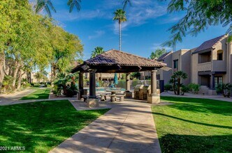 5995 N 78th St in Scottsdale, AZ - Foto de edificio - Building Photo