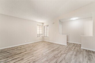 603 Carleton Dr in Henderson, NV - Building Photo - Building Photo