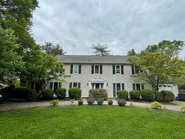 property at 11920 Gainsborough Rd