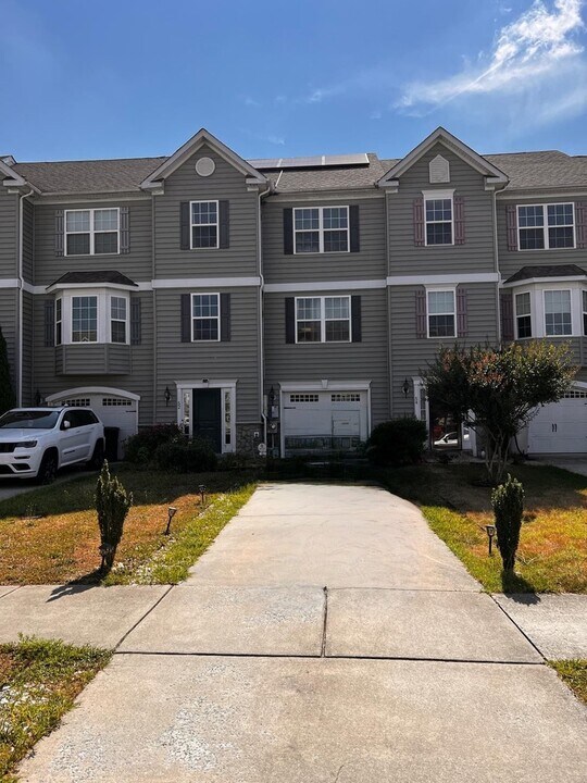 52 Representative Ln in Dover, DE - Building Photo