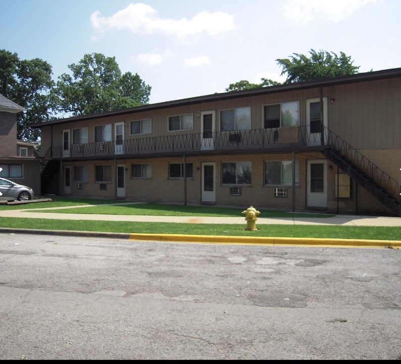 Sibley Manor in Calumet City, IL - Foto de edificio