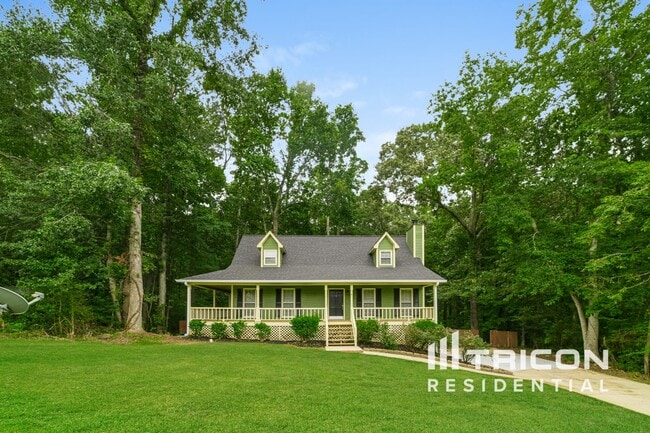 property at 579 Stratford Dr