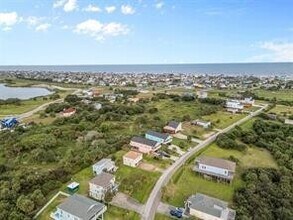 3811 Las Palmas St in Galveston, TX - Building Photo - Building Photo