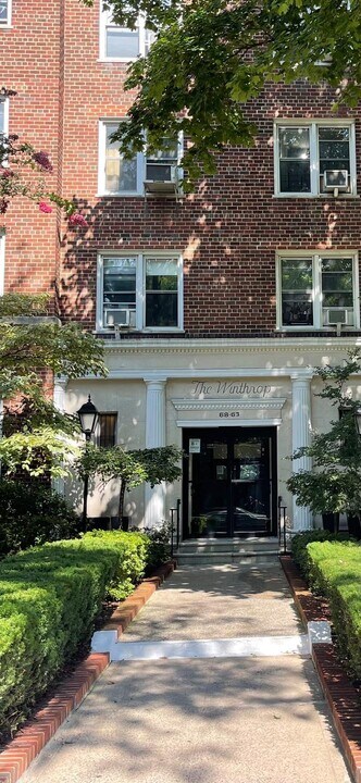 68-63 108th St in Queens, NY - Building Photo