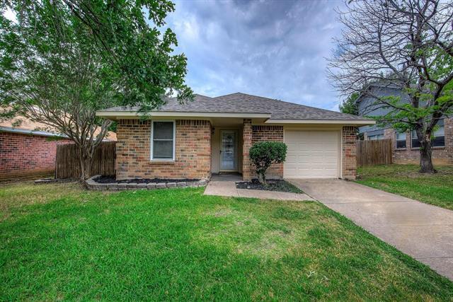 6729 Windwillow Dr in Fort Worth, TX - Foto de edificio