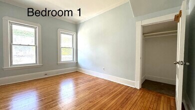1117 Main St, Unit #1 in Melrose, MA - Building Photo - Building Photo