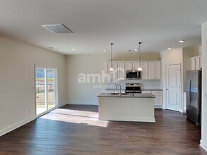 2027 Williamshire Ln in Nashville, TN - Building Photo - Building Photo