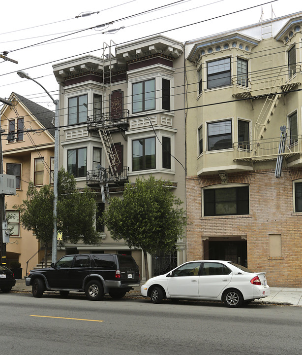 172 Parnassus Ave in San Francisco, CA - Building Photo