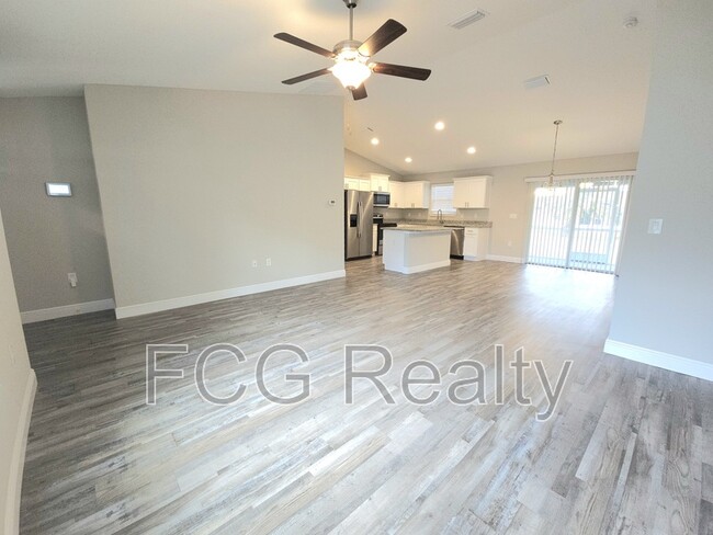 106 Oak Cir in Ocala, FL - Building Photo - Building Photo
