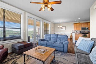 18004 Edgewood Way in Jonestown, TX - Building Photo