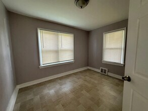 4167 Isabelle St in Inkster, MI - Building Photo - Building Photo