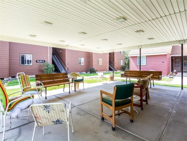 property at 2212 Cove Ave