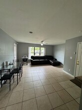 3990 NW 87th Ave in Sunrise, FL - Building Photo - Building Photo