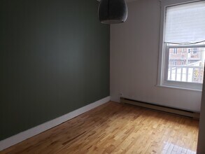 275 12E Rue in Québec, QC - Building Photo - Building Photo