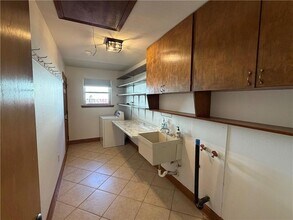 4840 Rye St in Metairie, LA - Foto de edificio - Building Photo