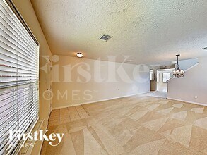 29206 Legends Beam Dr in Spring, TX - Foto de edificio - Building Photo