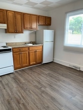 305 Vincennes Ave in Oakdale, PA - Building Photo - Building Photo