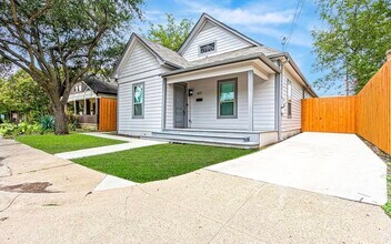 621 Centre St in Dallas, TX - Building Photo - Building Photo
