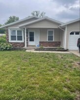 650 Baltic Dr in Florissant, MO - Building Photo