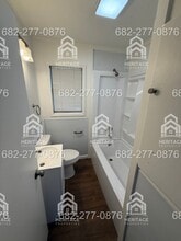 301 Gose-Lee Ln in Alvord, TX - Building Photo - Building Photo