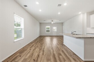 8380 Bristlecone in Magnolia, TX - Building Photo - Building Photo