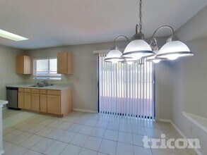 7807 Encanto Vis Dr in San Antonio, TX - Building Photo - Building Photo