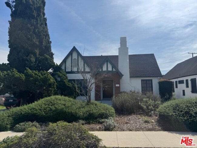 property at 848 Cochran Ave