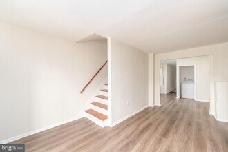 826 Washington Blvd in Baltimore, MD - Building Photo - Building Photo