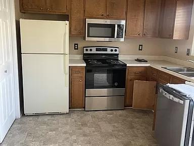 property at 1540 W Market St