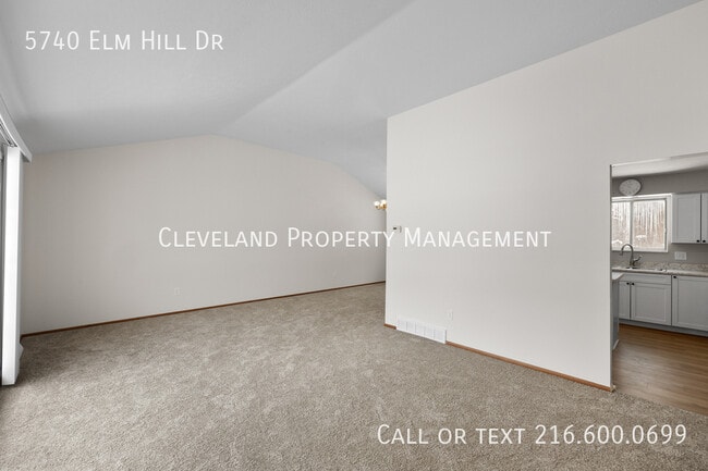 5740 Elm Hill Dr in Solon, OH - Building Photo - Building Photo