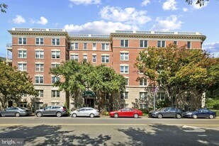 1801 Calvert St NW in Washington, DC - Building Photo