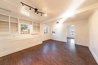 2215 18th St in Lubbock, TX - Building Photo - Building Photo