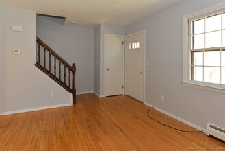 12 Church Rd in Southbury, CT - Building Photo - Building Photo