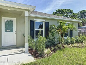 144 Roosevelt St in Titusville, FL - Building Photo - Building Photo