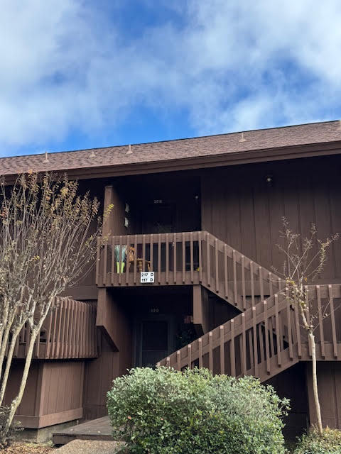 property at 217 Molokai Vlg