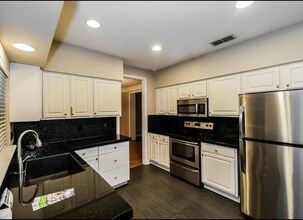 4558 Glenbury Ct S in Jacksonville, FL - Building Photo - Building Photo