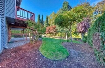 22447 15th Ave S in Des Moines, WA - Building Photo - Building Photo