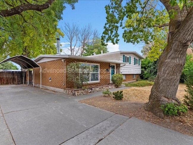 2100 Theckston Rd in Salt Lake City, UT - Building Photo - Building Photo