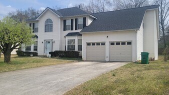 1614 Duren Fields Way in Lithonia, GA - Building Photo