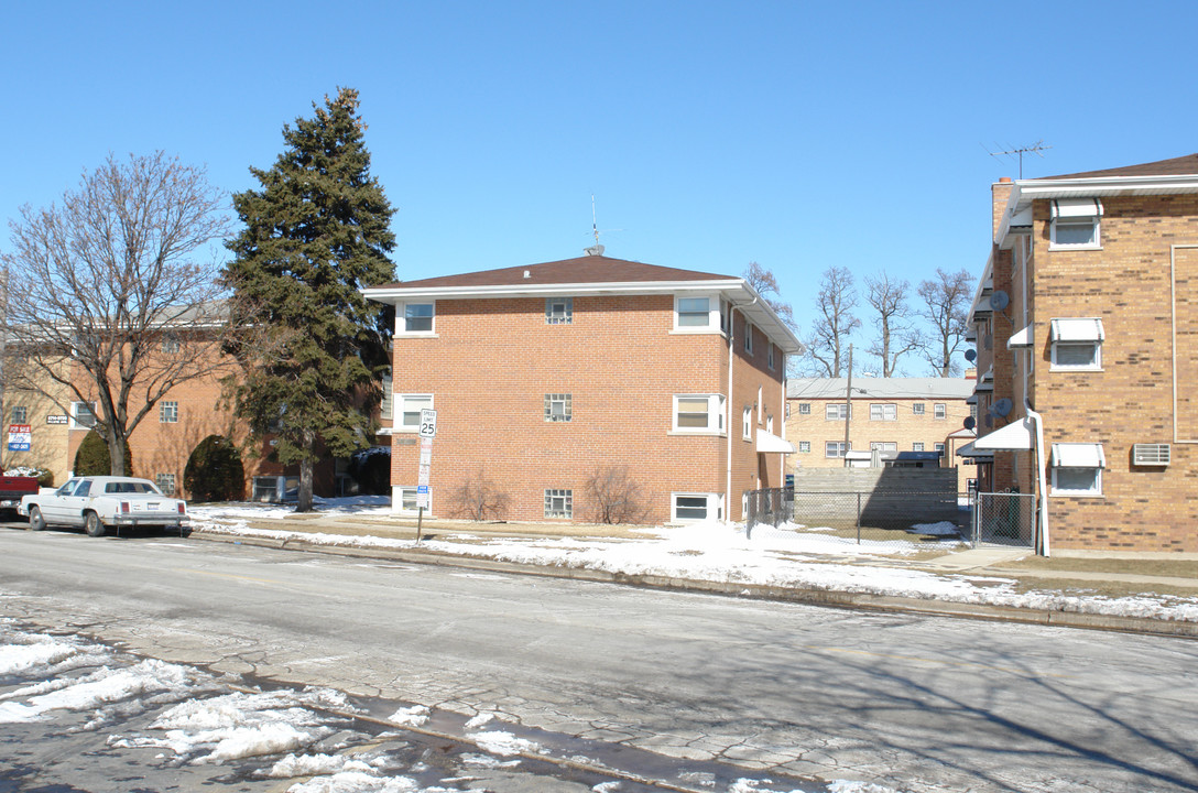 9706-9708 Pacific Ave in Franklin Park, IL - Building Photo