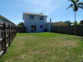 14212 NE 4th Ave in Miami, FL - Building Photo