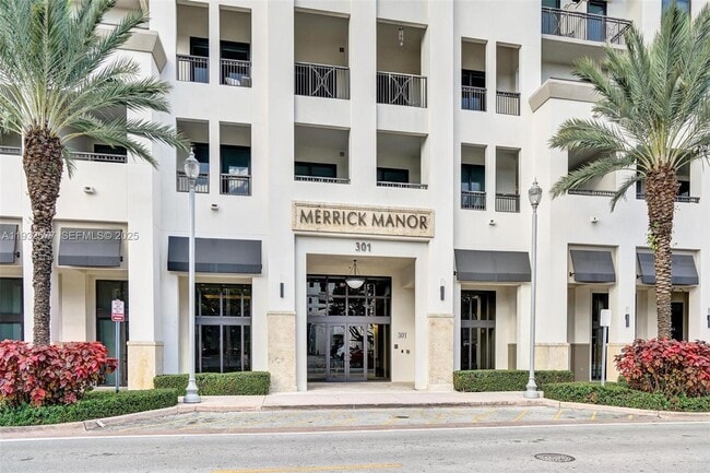 301 Altara Ave in Coral Gables, FL - Building Photo - Building Photo