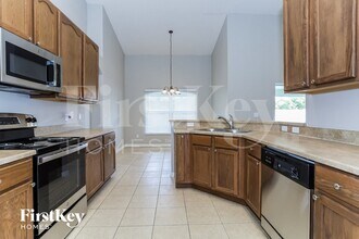 4648 Huron Bay Cir in Kissimmee, FL - Building Photo - Building Photo